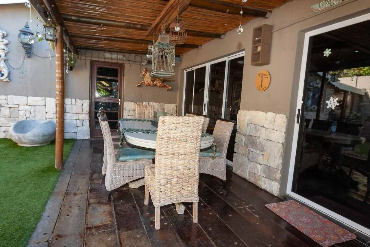 Strand Guesthouse 2*,