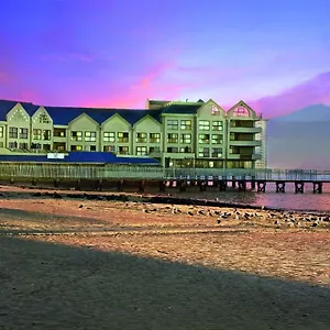Pavilion Apartment